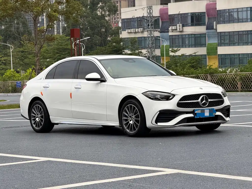 Mercedes-Benz C-Class 2022