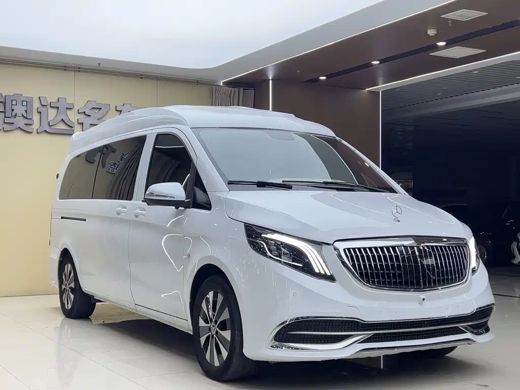 Mercedes-Benz Vito 2023 — фото 2
