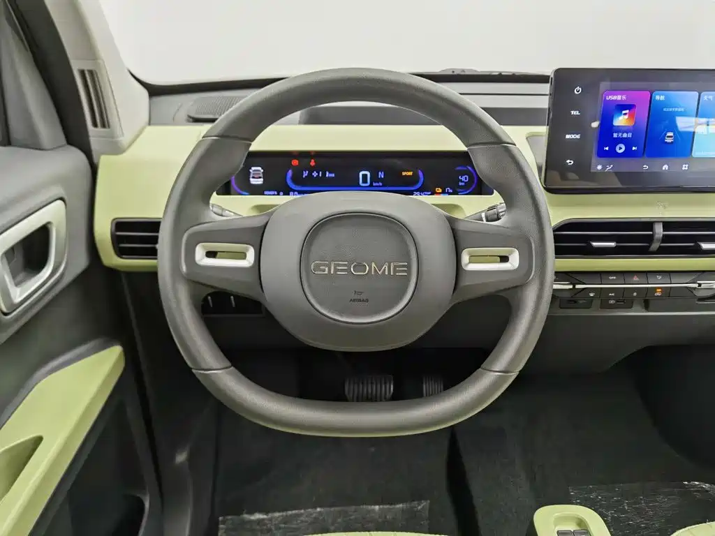 Geely Galaxy Panda 2025 — фото 11
