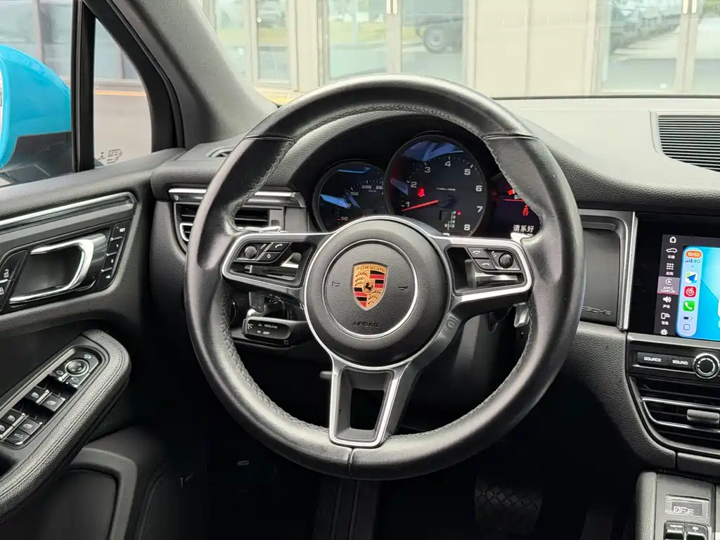 Porsche Macan 2020 — фото 13