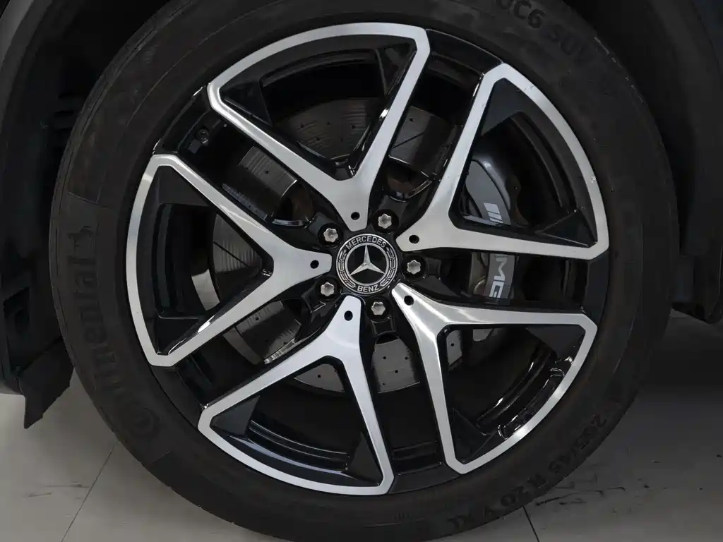 Mercedes-Benz GLC AMG 2020 — фото 13