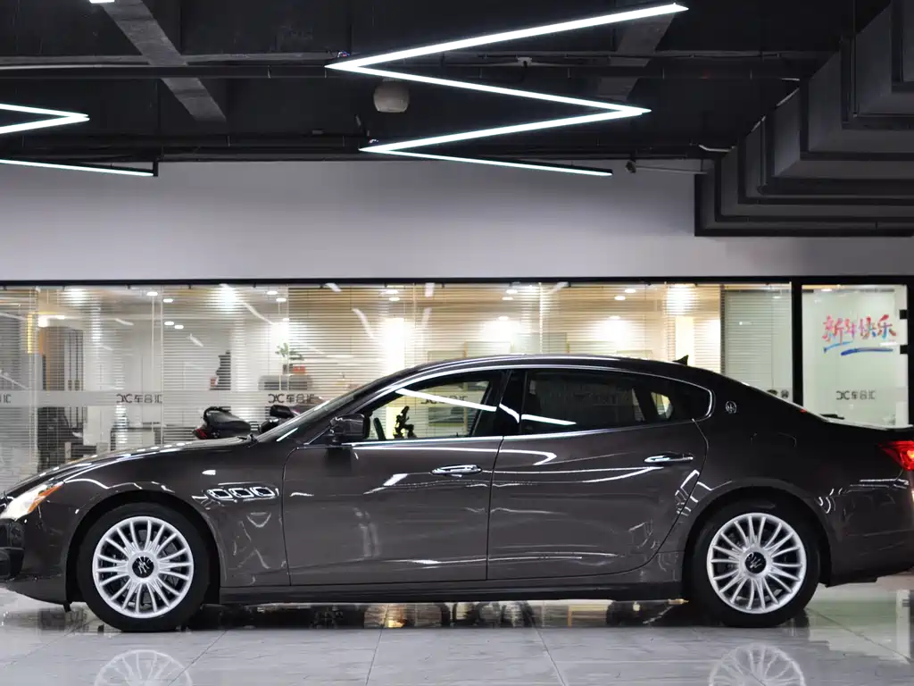 Maserati Quattroporte 2013 — фото 6