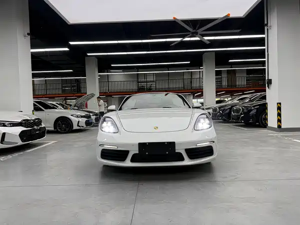 Porsche 718 2017
