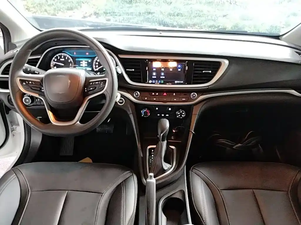 Buick Excelle 2023 — фото 10