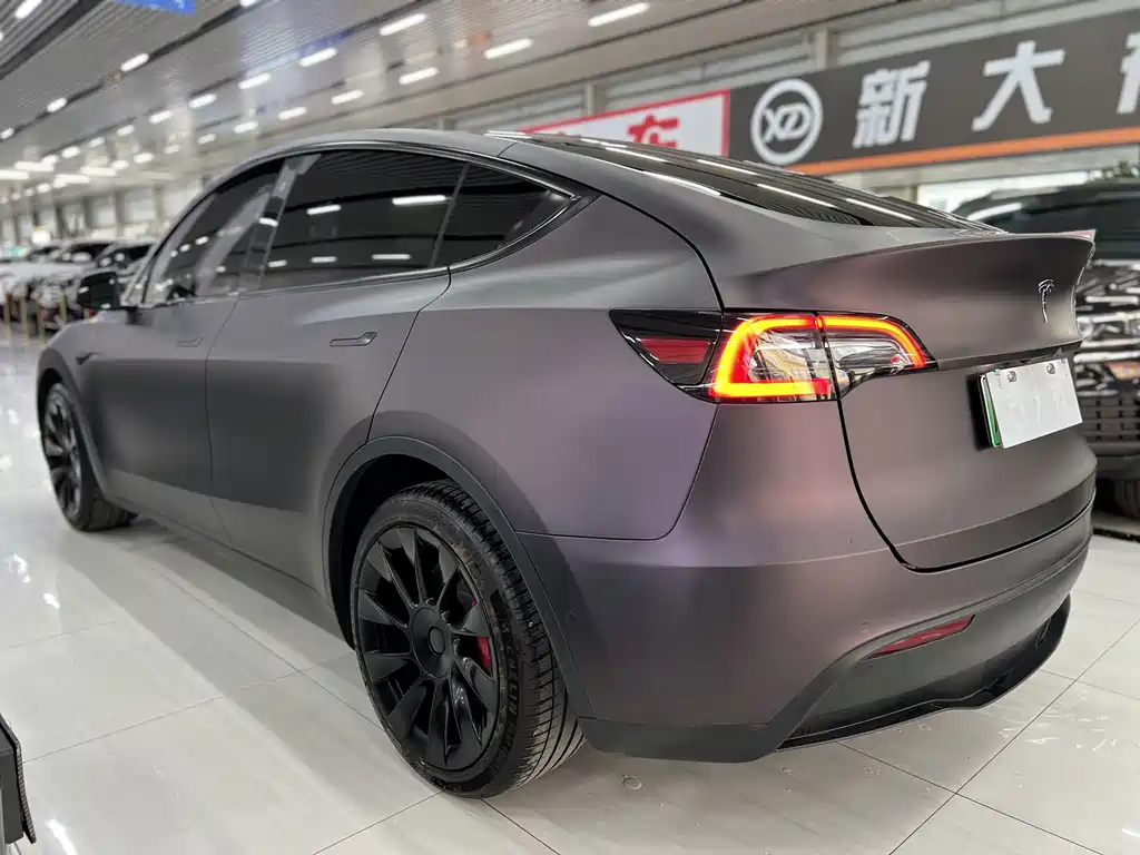 Tesla Model Y 2021 — фото 9