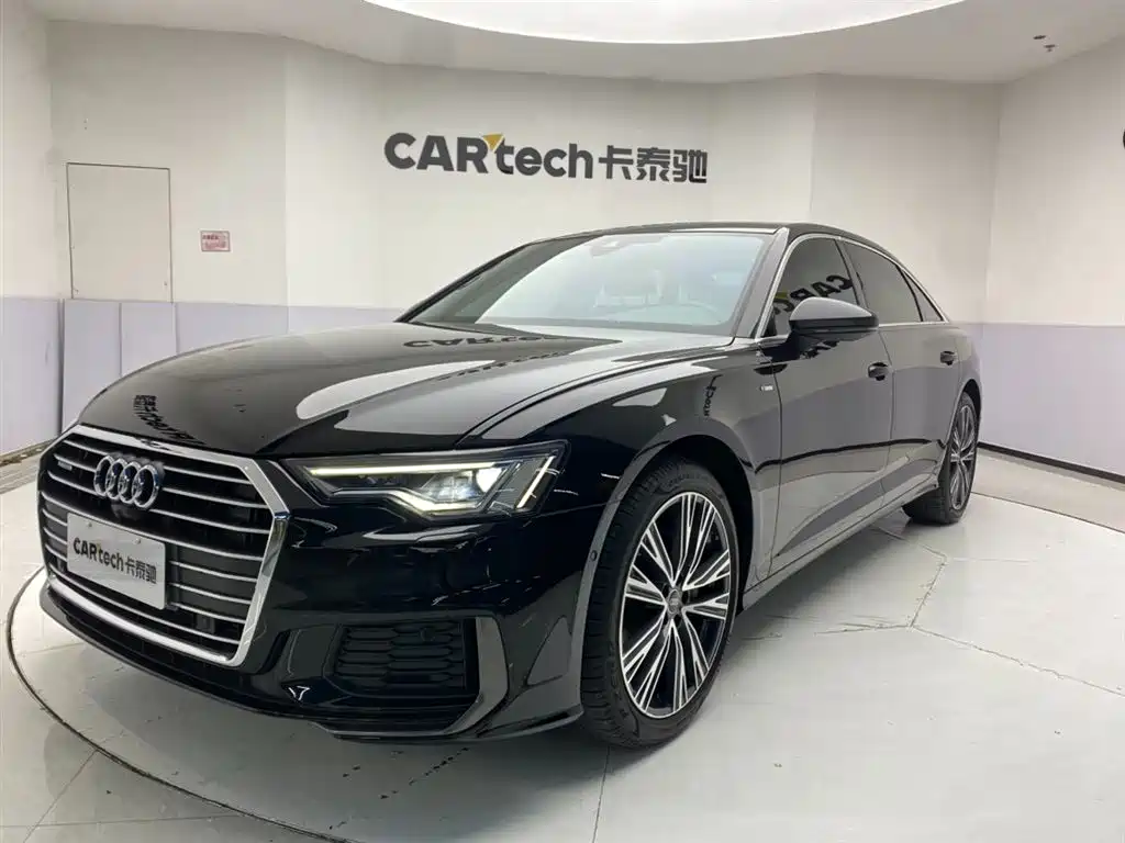Audi A6L 2022 — фото 1