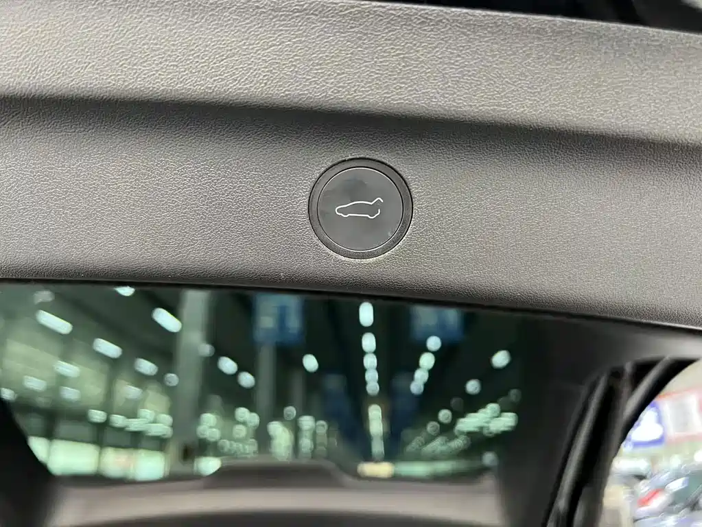 Tesla Model Y 2021 — фото 16