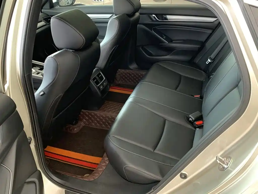 Honda Inspire 2022 — фото 15
