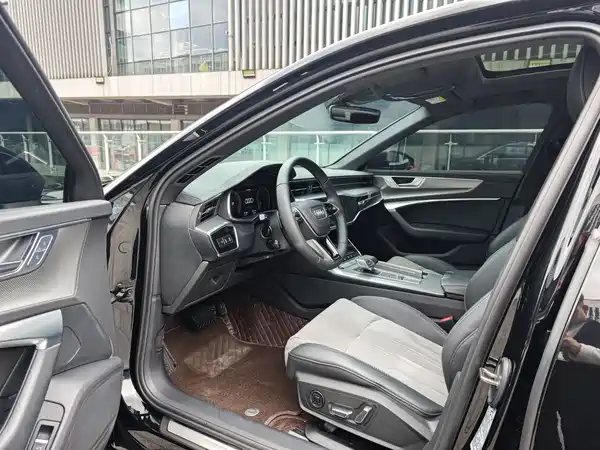 Audi A6L 2023