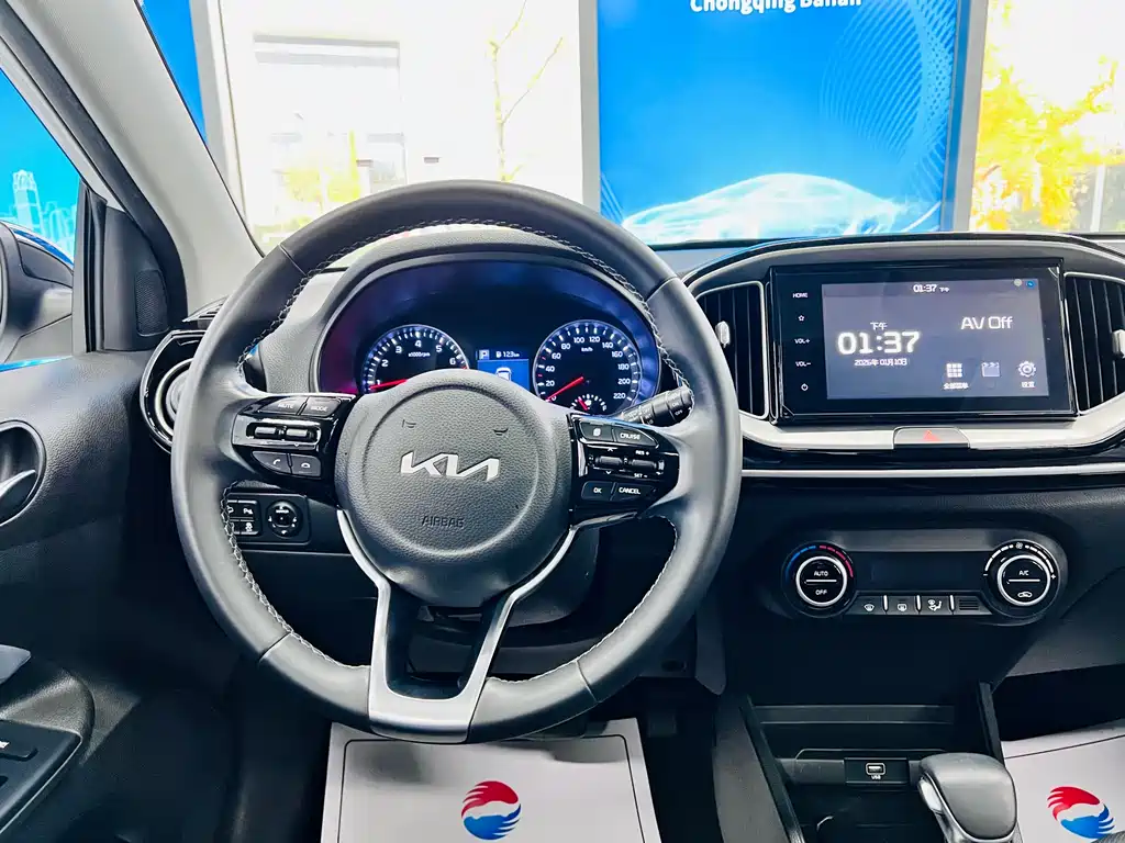 Kia KX1 2022 — фото 17
