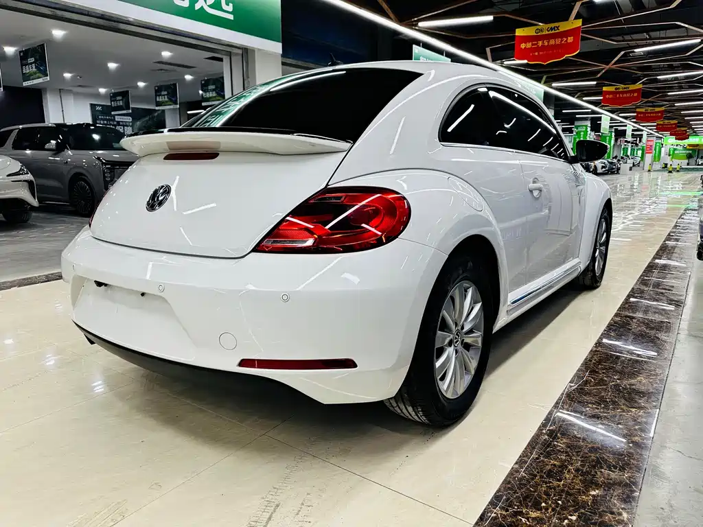 Volkswagen Beetle 2013