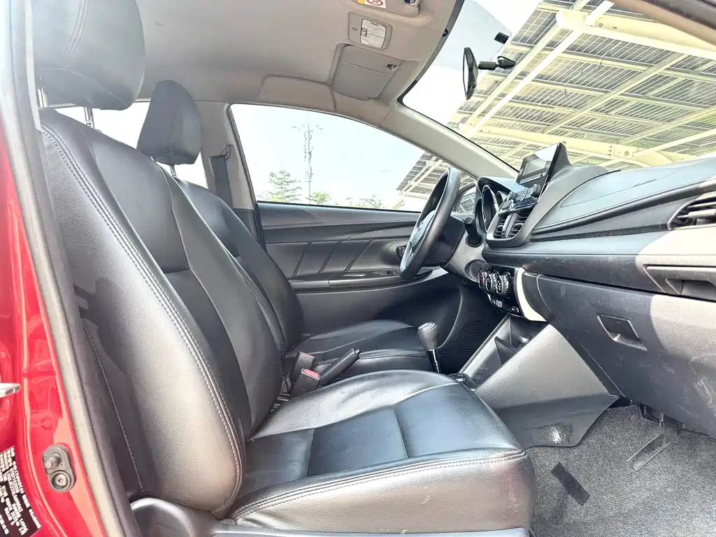 Toyota Yaris L 2020 — фото 14