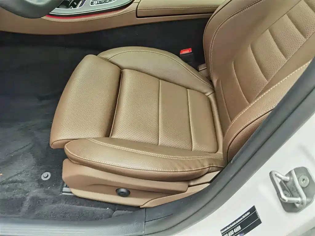Mercedes-Benz E-Class 2021 — фото 20