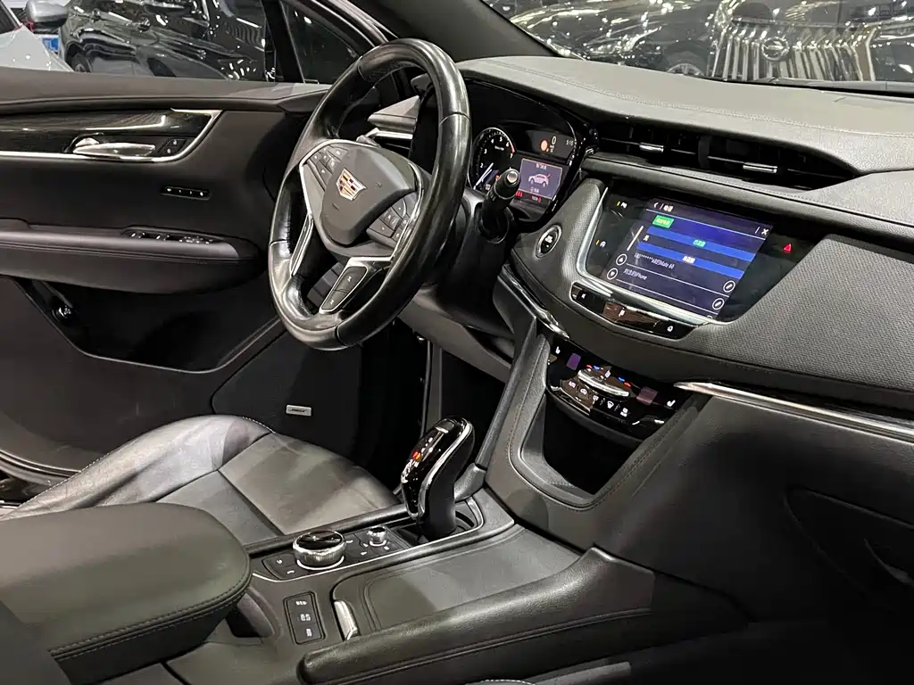 Cadillac XT5 2019 — фото 9