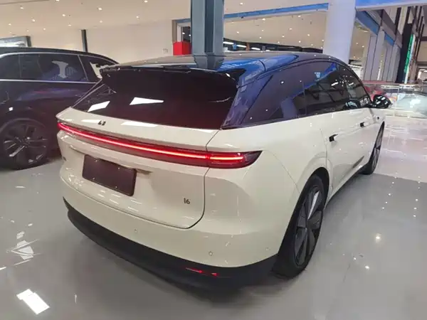 Li Auto i6 2025