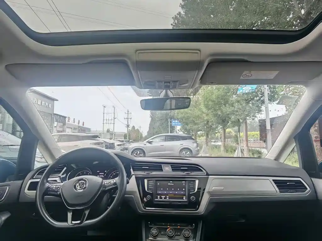 Volkswagen Touran 2017