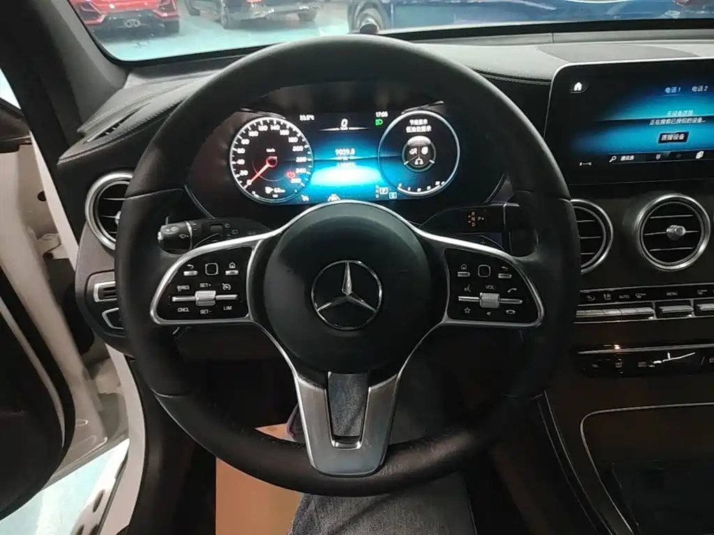 Mercedes-Benz GLC 2019 — фото 11