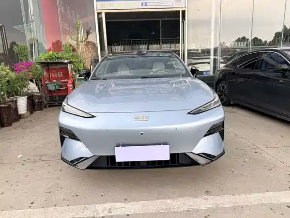 Geely Galaxy E8 2025