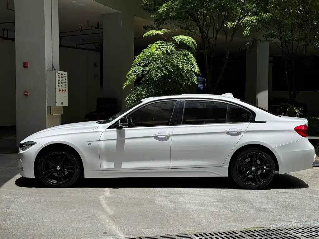BMW 3 Series 2019