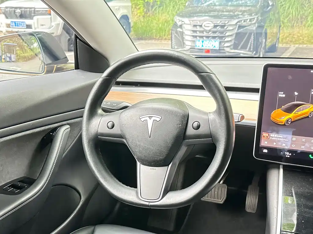 Tesla Model 3 2019 — фото 16