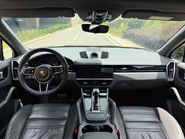 Porsche Cayenne 2019