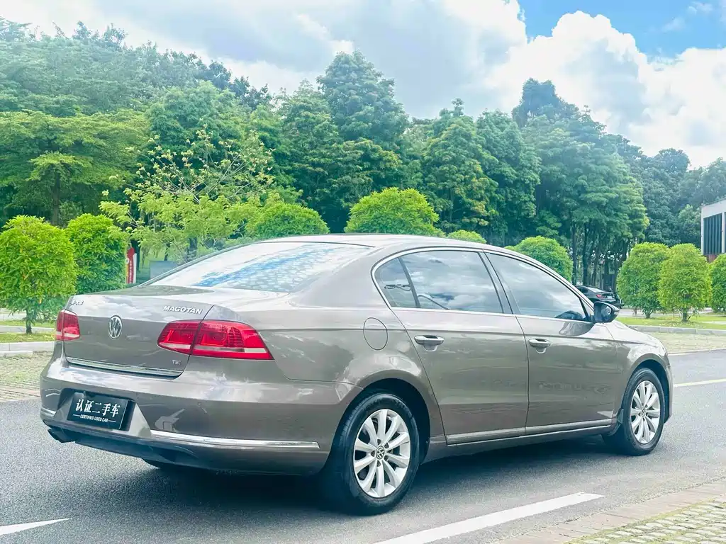 Volkswagen Magotan 2016