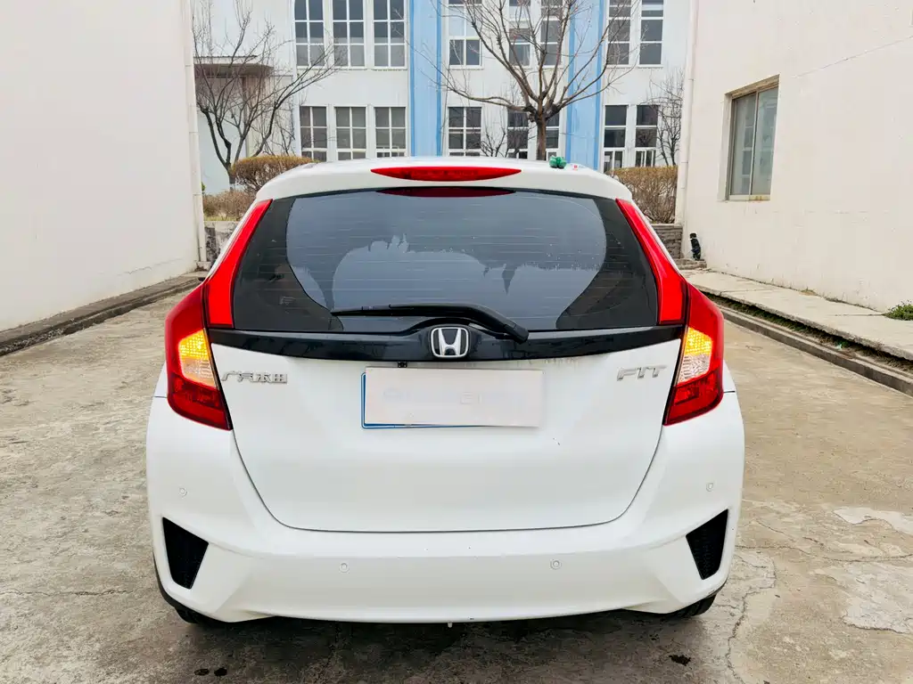 Honda Fit 2015 — фото 8