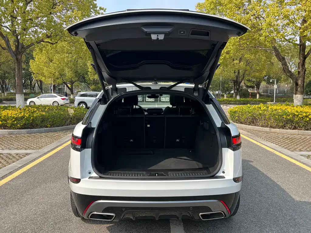 Land Rover Velar 2020 — фото 18