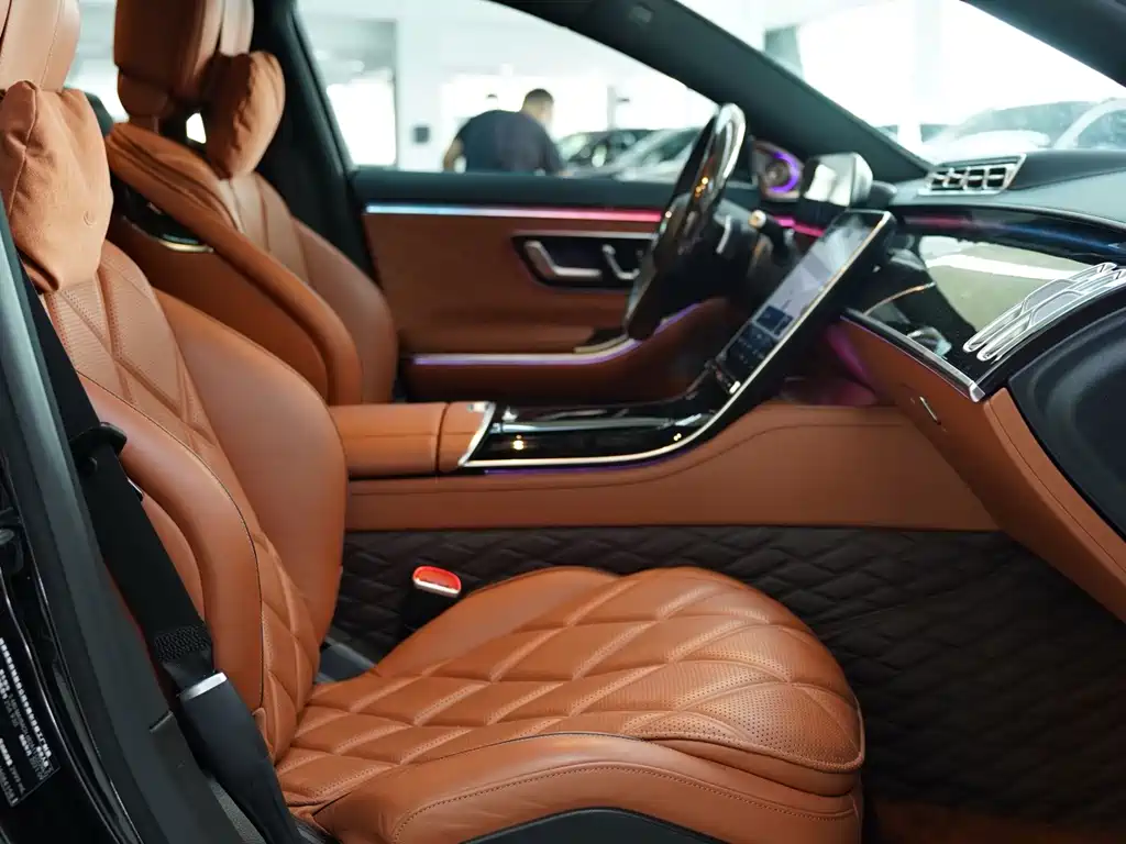 Mercedes-Benz Maybach S-Class 2021 — фото 12