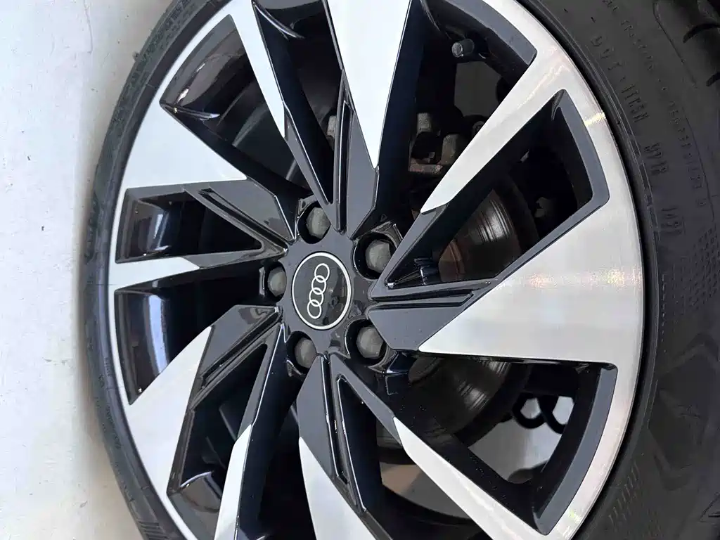 Audi A3 2023 — фото 18