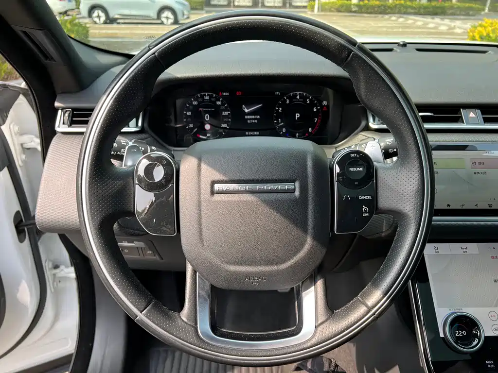 Land Rover Velar 2020 — фото 10
