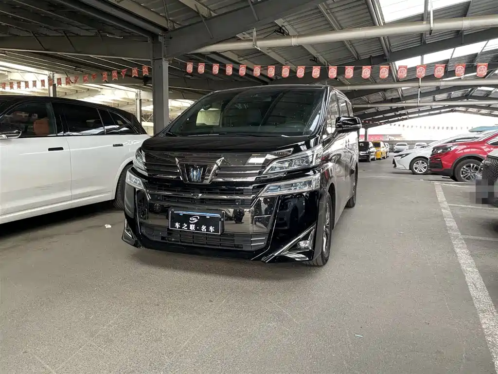 Toyota Vellfire 2022 — фото 2