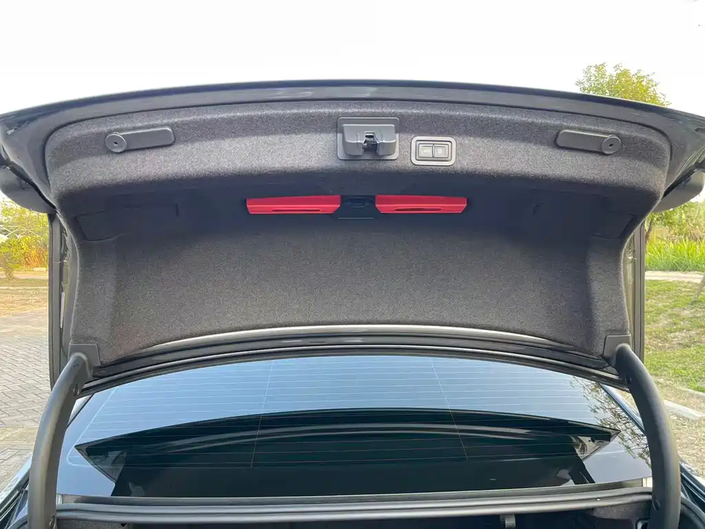 Audi A6L 2022 — фото 12