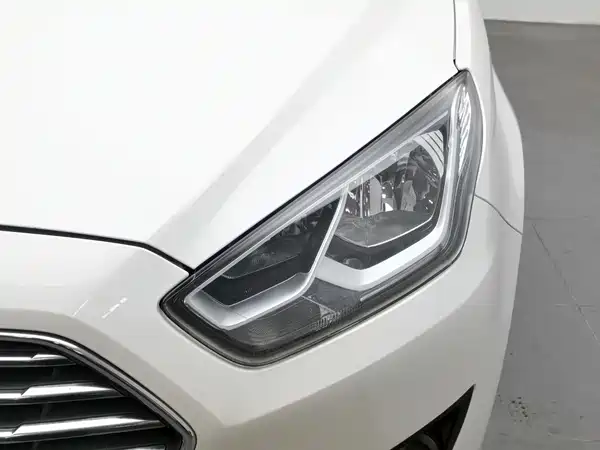 Ford Escort 2018