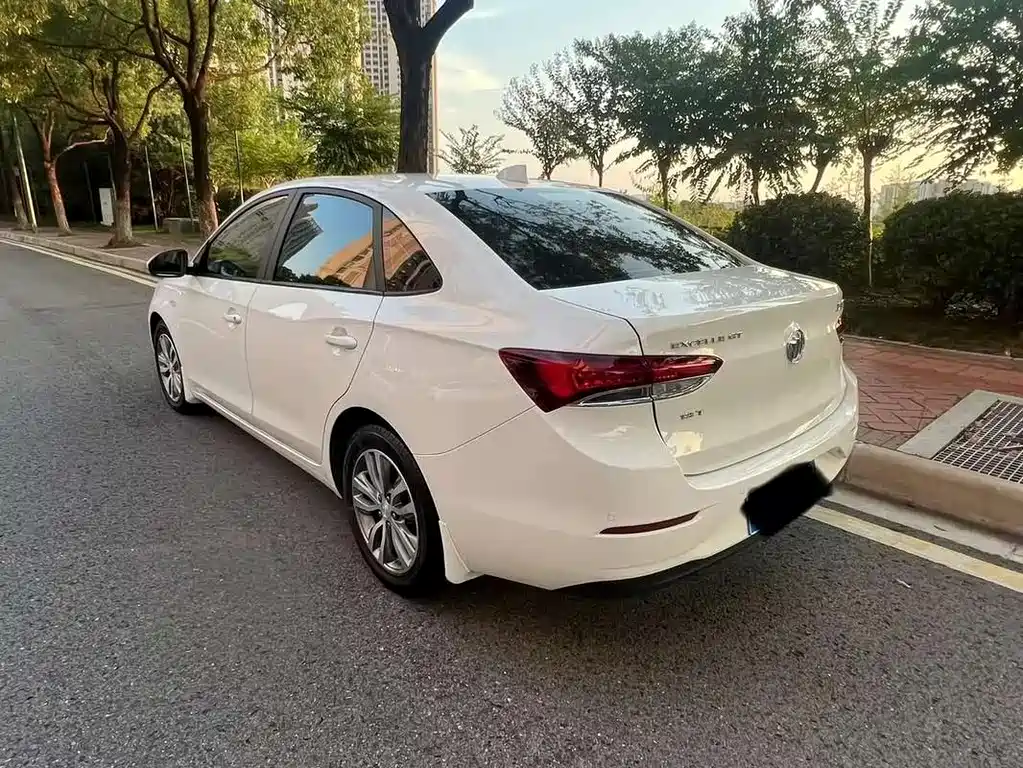 Buick Excelle 2020 — фото 10