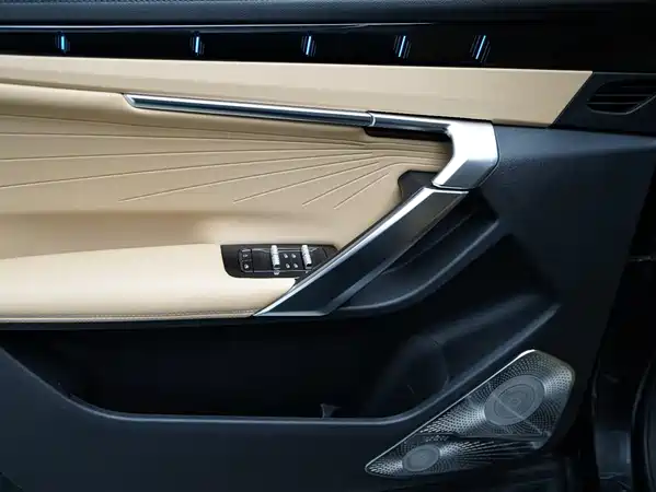 Geely Boyue L 2024
