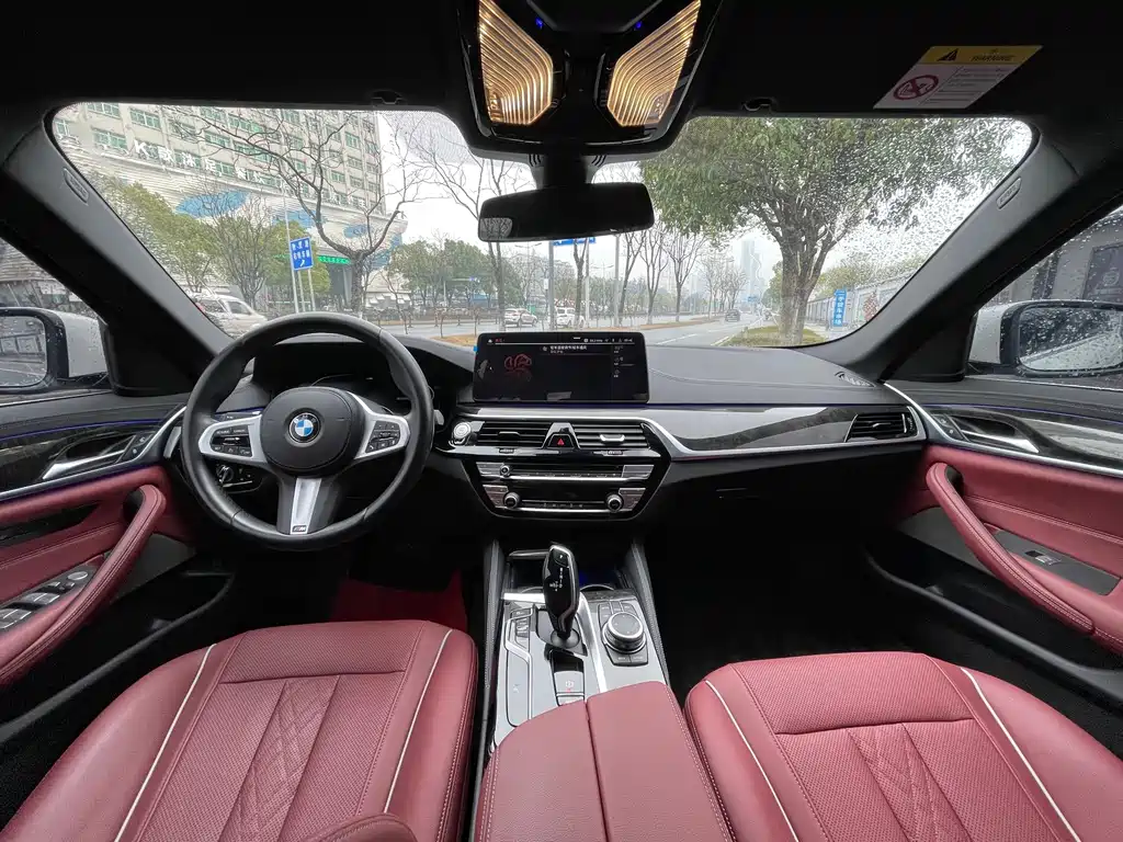 BMW 5 Series 2022