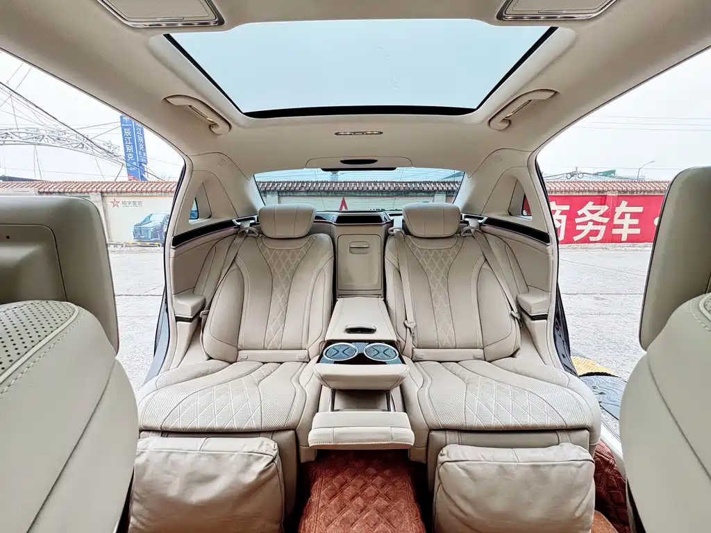 Mercedes-Benz Maybach S-Class 2017 — фото 23