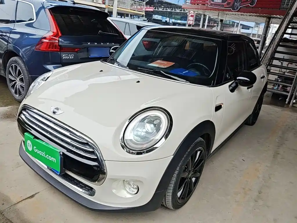 MINI Mini 2018