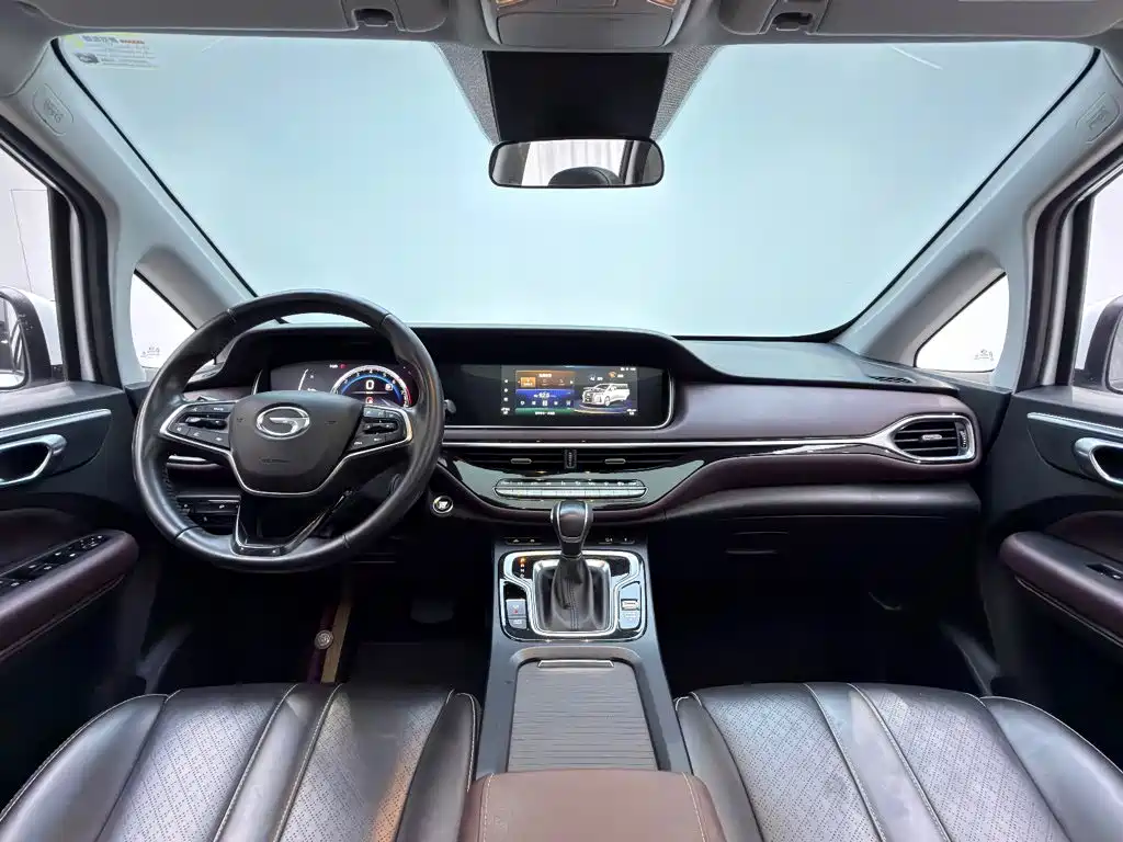 GAC Trumpchi M6 2023 — фото 17