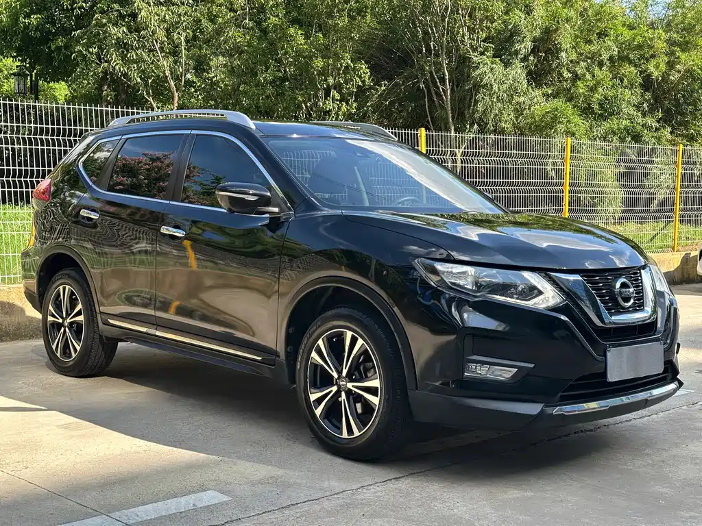 Nissan X-Trail 2017 — фото 3