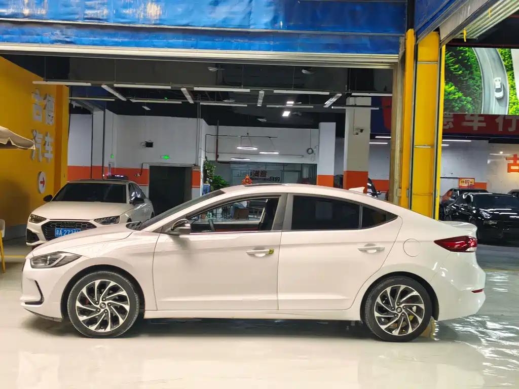 Hyundai Celesta 2016 — фото 4