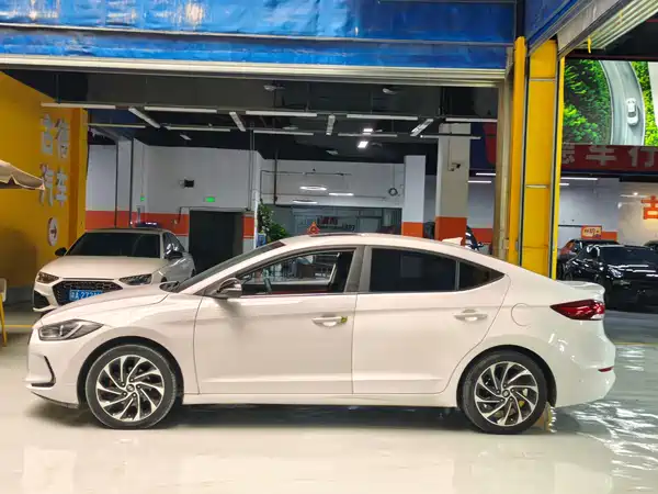 Hyundai Celesta 2016