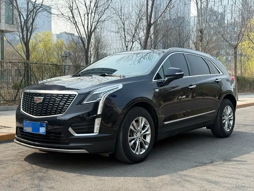 Cadillac XT5 2021 — фото 1