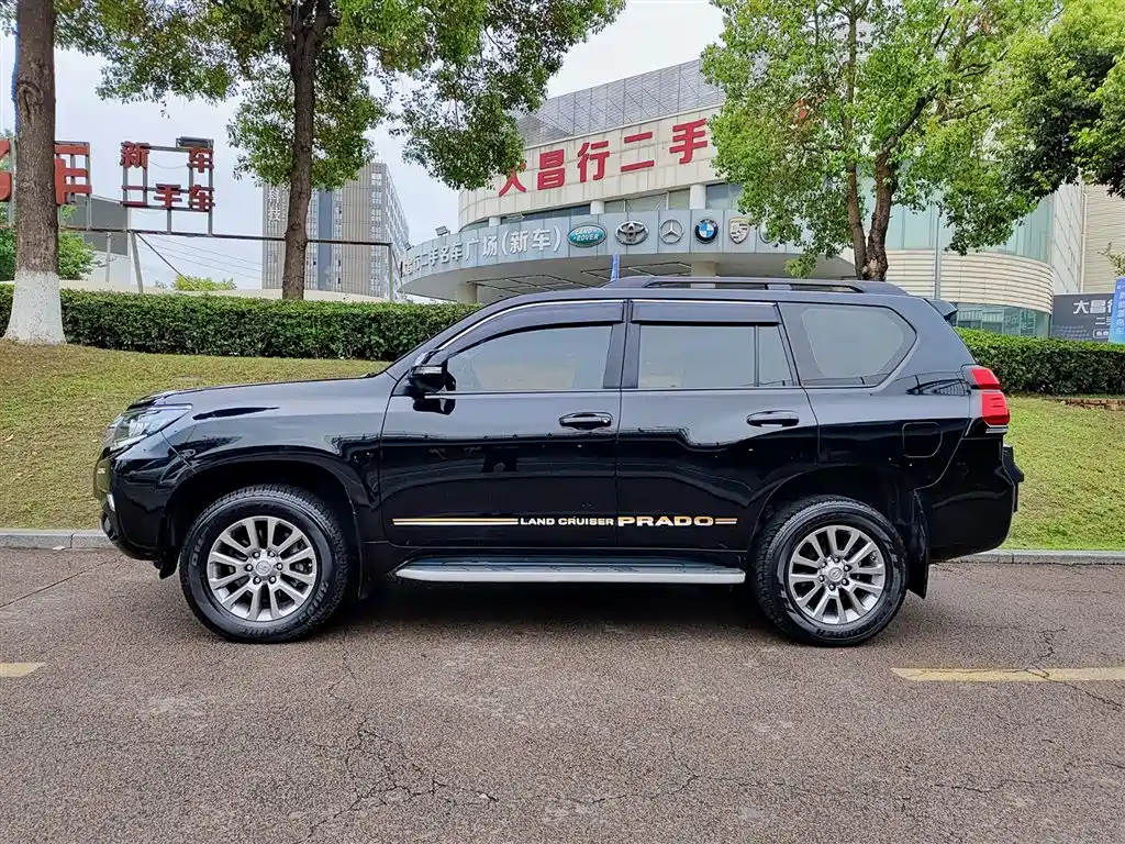 Toyota Prado 2018 — фото 3