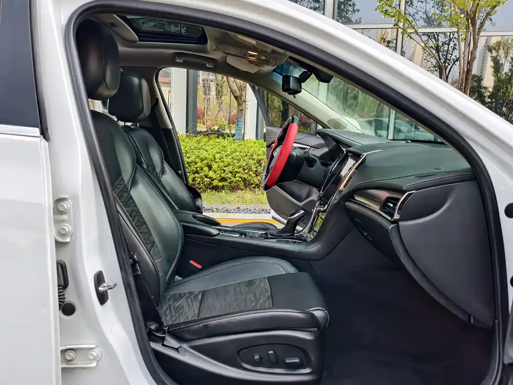 Cadillac ATS-L 2019 — фото 11