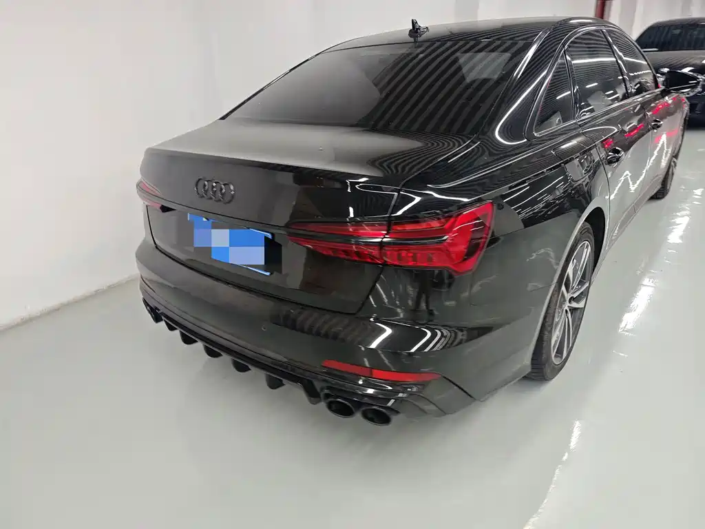 Audi A6L 2023 — фото 15