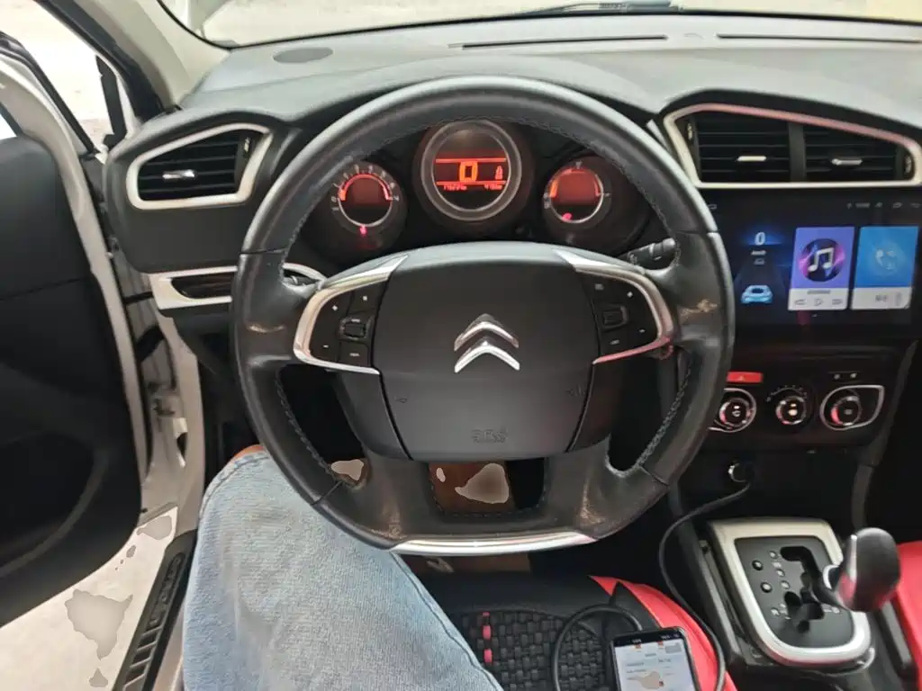Citroën C4L 2015 — фото 11