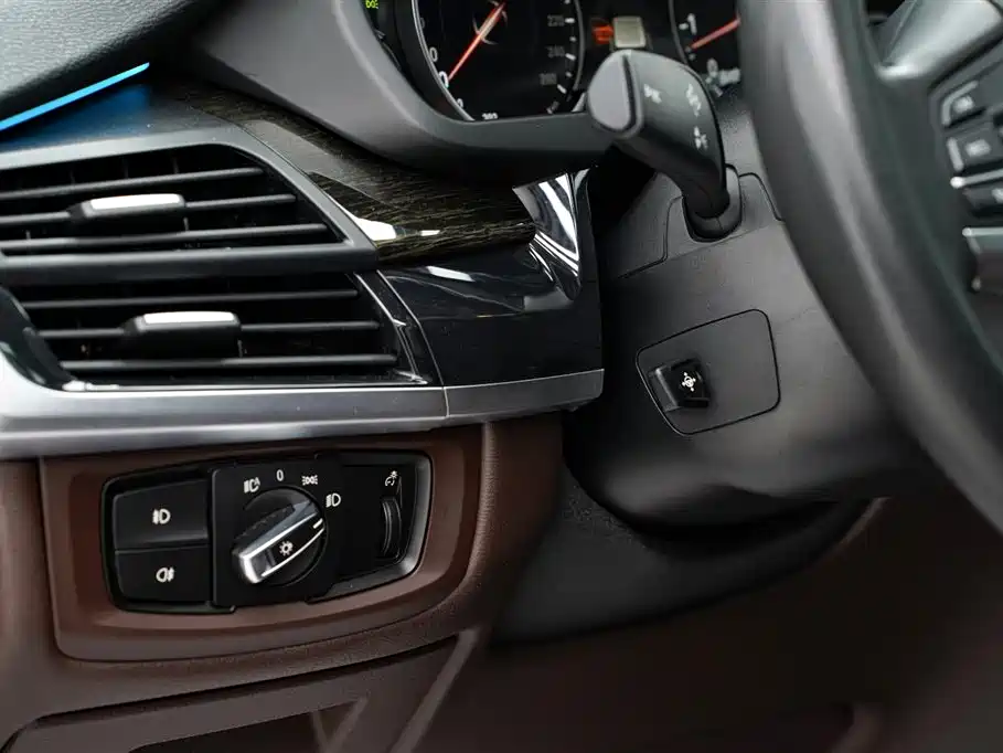 BMW X5 2016 — фото 12