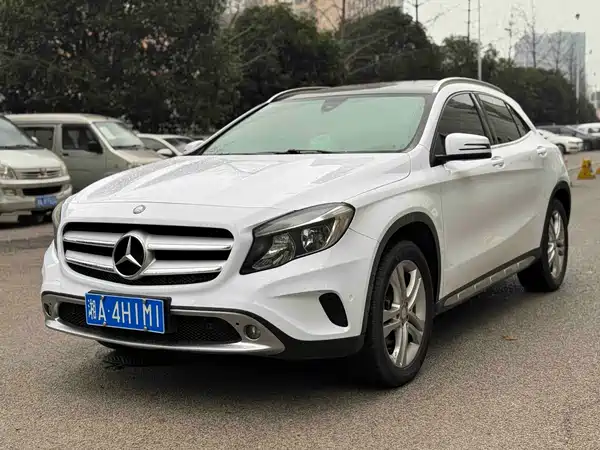 Mercedes-Benz GLA 2016